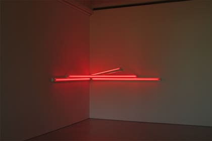 En vacaciones de invierno se verá una exposición hecha con tubos de luz por uno de los pioneros del arte minimalista estadounidense, Dan Flavin, organizada por la Dia Art Foundation