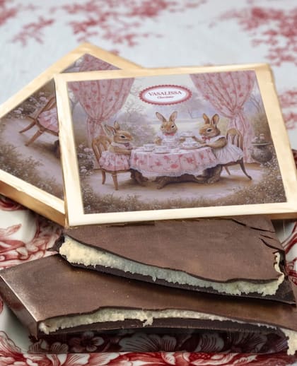 En Vasalissa siempre saben ir un paso más allá: en estas Pascuas lanzaron una tableta rellena de mazapán.