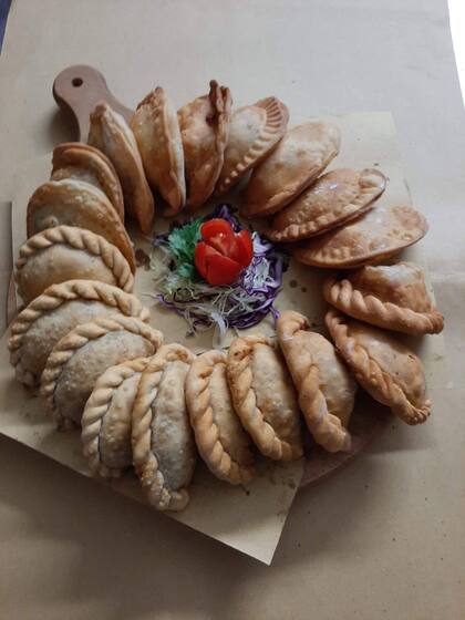 En verano venden hasta 2000 empanadas semanales.