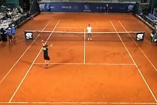 La actitud antideportiva del francés Hugo Gaston ante el argentino Marco Trungelliti en Verona