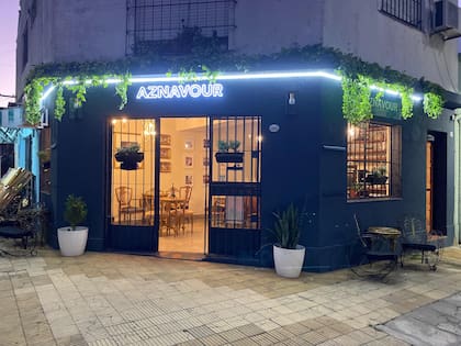 En Vicente López, Aznavour nació con el fin de elevar la sofisticación del croissant