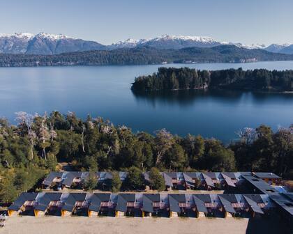 En Villa La Angostura, los resorts Manzano y Montaña ofrecen privilegiadas vistas al Lago Nahuel Huapi.