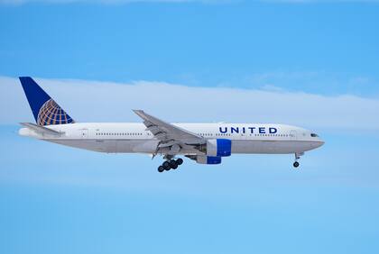 En vuelos de United Airlines, el embarque inicia 40 o 50 minutos antes del despegue