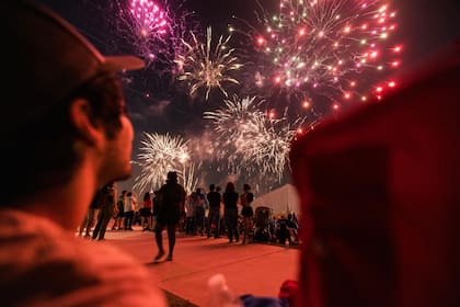 En West Palm Beach se planificó un espectáculo de fuegos artificiales de 18 minutos sobre el Canal Intracostero