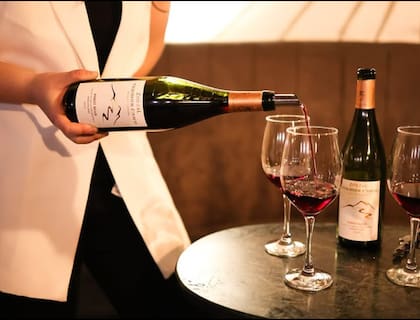 En Zorzal Wines ofrecen degustaciones guiadas que permiten recorrer sus líneas más emblemáticas