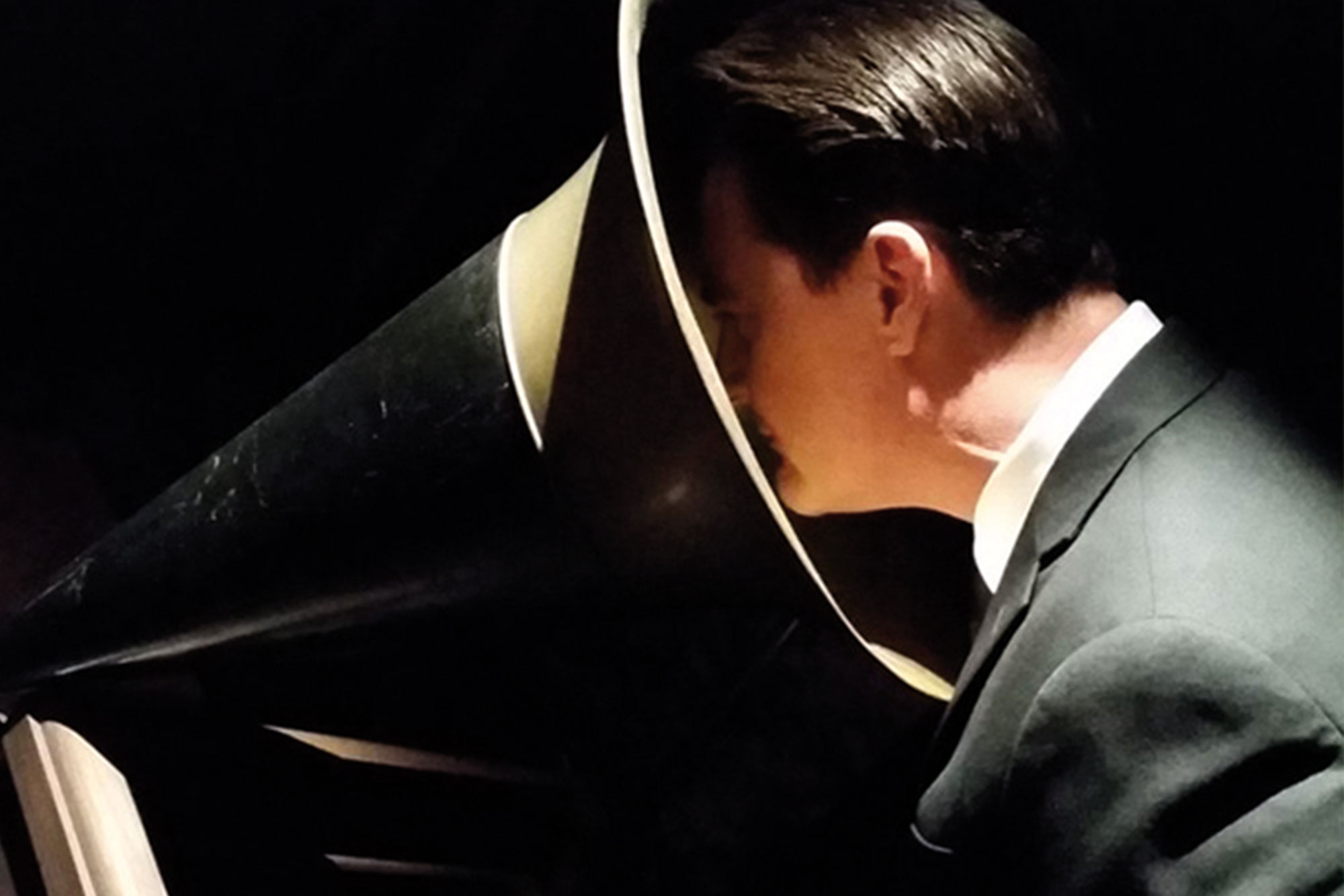 Encerrados Afuera. Podcasts hechos con buena música y mucha data.