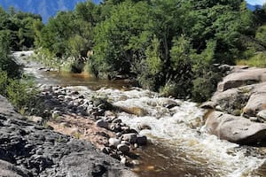 Se metió en el río a nadar, se lo llevó el agua y lo encontraron muerto a cinco metros de profundidad