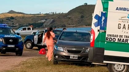 Encontraron muerto a un turista sobre un kayak y la Justicia investiga qué pasó.