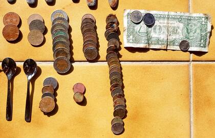 Encontró monedas en circulación, y las usó; las otras las guardó, y hoy tiene una colección de 50.000 en total