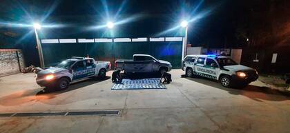 Encuentran 112 kilos de cocaína dentro de una camioneta abandonada al costado de una ruta en Salta
