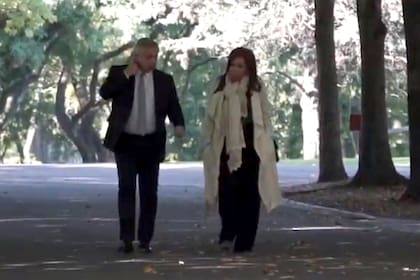 Alberto Fernández, con Cristina Kirchner, antes de anunciar la primera oferta de la deuda; el protagonismo de la vicepresidenta creció durante la pandemia