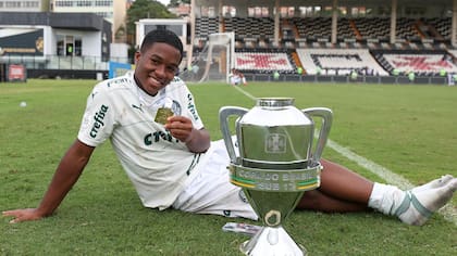 Endrick, a los 16 años, todavía como destacado delantero juvenil de Palmeiras, antes de incorporarse a Real Madrid