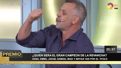 Tras el cuestionamiento de Zampini, Petersen continuó con su devolución