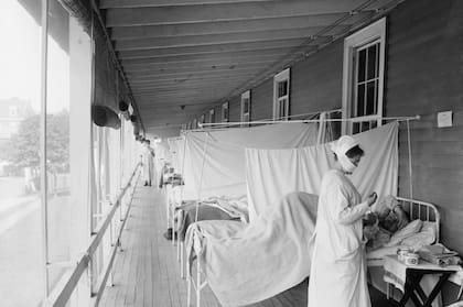 Enfermos de gripe española en un hospital de Washington, en 1918