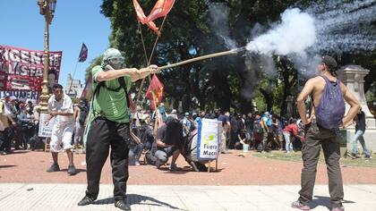 Violencia en la plaza: la Justicia apunta a intendentes y sindicatos kirchneristas