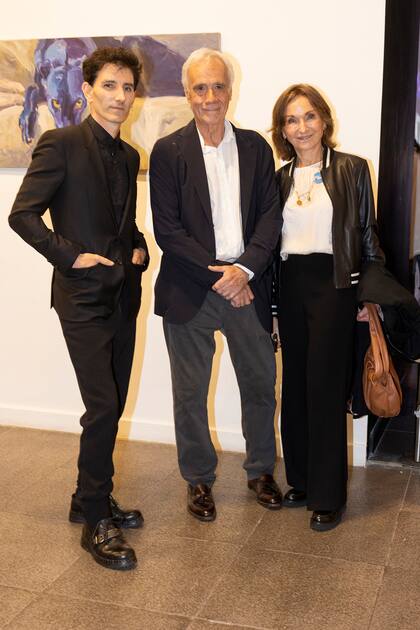 Enrique Campos junto a su sobrino, Miguel Larreta, y María Inés Pela Herrero.