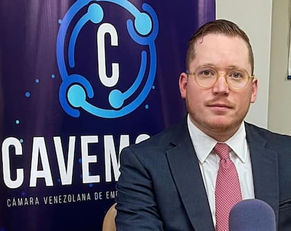 Enrique De Los Reyes, de Cavemcrip, asegura que inicialmente el petro fue una criptomoneda muy popular.