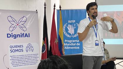 Enrique García, de DignifAI, afirma que la inteligencia artificial brinda buenas oportunidades laborales, en especial para comunidades vulnerables que tienen poca oferta de trabajo.