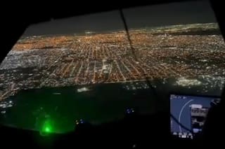 Enrique Piñeyro denunció que lo apuntaron con un potente láser cuando aterrizaba en Ezeiza