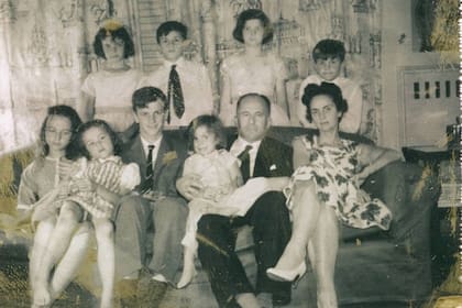 Enrique Shaw, Cecilia Bunge y ocho de sus nueve hijos