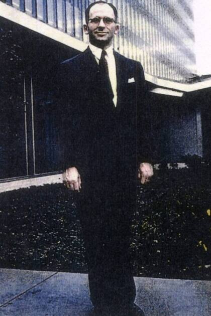 Enrique Shaw en Harvard, en el año 1957