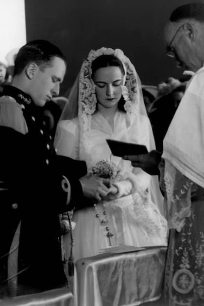 Enrique Shaw se casó con Cecilia Bunge el 23 de octubre de 1943