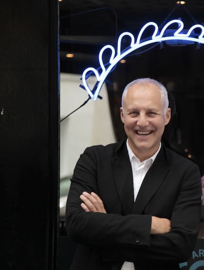 Enrique Zanoni pasó de la fotografía a la gastronomía