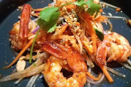 Ensalada con frutos de mar en Green Bamboo