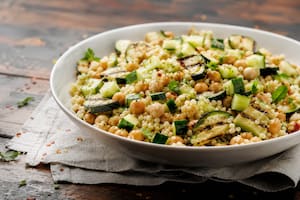 Ensalada de cuscús y zucchini