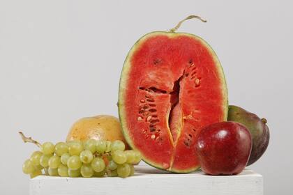 Ensalada de frutas. La sandía es hidratante y diurética; las uvas, disintoxicantes y la naranja antioxidante