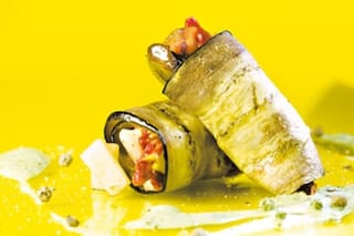 Ensalada griega con mayonesa de rúcula