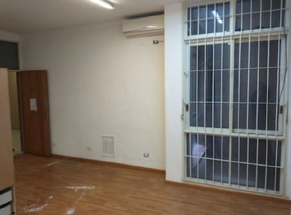 Entrada a la oficina de Diego Guastini