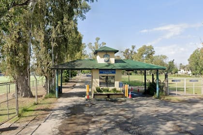 Entrada del Club Regatas de Bella Vista