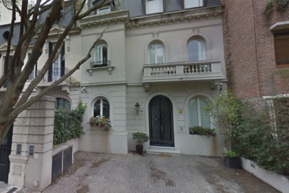 Entraron a robar en la casa de Pampita en Barrio Parque, mientras ella se encontraba en Madrid