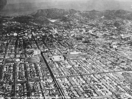 Entre 1910 y 1920 Los Ángeles prácticamente duplicó su población