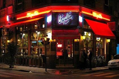 Entre bodegón y parrilla, la carne de Chiquilín no decepciona