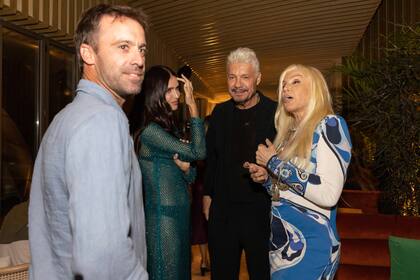 Entre bromas y risas, Susana "bendijo" el noviazgo. "Me encanta", habría dicho.