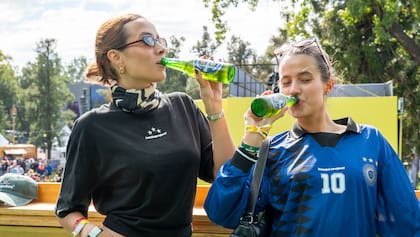 Entre charlas, música y mirada fija en el trazado, la Heineken House reunió a invitados y creadores en torno a una misma pasión.