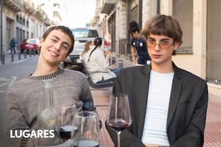 La ciudad que se resiste al paso del tiempo y a la vez se consolida como meca de la vanguardia