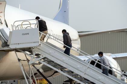 Entre junio y octubre de 2024, el DHS operó más de 640 vuelos internacionales de repatriación hacia 155 países