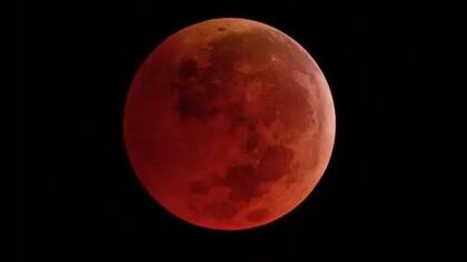 Entre la noche del 7 de noviembre y la madrugada del 8 de noviembre, habrá un eclipse lunar total