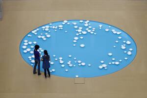 Entre la selección de piezas de la FRAC Collection que traerá de Francia la Fundación Proa a La Boca llegará la obra "Liquid Liquid" de Céleste Boursier-Mougenot