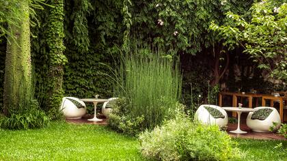 Entre las características más destacadas de este hotel boutique está su jardín de 300 m2.