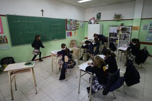 Entre las deducciones por gastos, algunas tienen topes que están congelados desde hace años; por la educación de los hijos, el máximo a descontar en todo 2023 del ingreso imponible es de $180.673