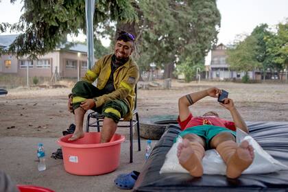 Entre las lesiones más comunes están los esguinces de tobillo, las quemaduras superficiales, cuerpos extraños oculares, heridas cortantes e intoxicación