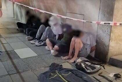 Entre las pertenencias de los delincuentes se encontró una pistola