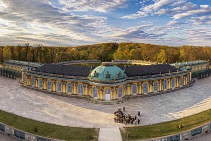 Entre los más famosos: el Palacio y los jardines de Sanssouci, en Potsdam, muy cerca de Berlín