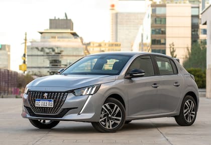 Entre los más vendidos en volumen, el Peugeot 208 crece más de 47% este año