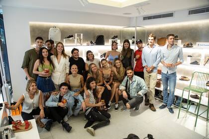 Entre los presentes, se encontraban Chule, Gegé Newman, Benja Amadeo, Mel Lezcano, Ramiro Bueno, Nachito Elizalde, Valen Madanes y Segundo Churacondo, entre otros.