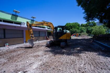 Entre los principales trabajos se destaca la
impermeabilización, refrigeración, electricidad, y mejoras edilicias integrales